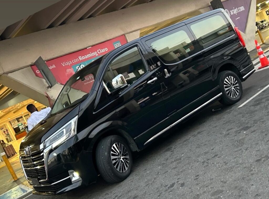 Servicio de transporte en República Dominicana - Camioneta para traslados